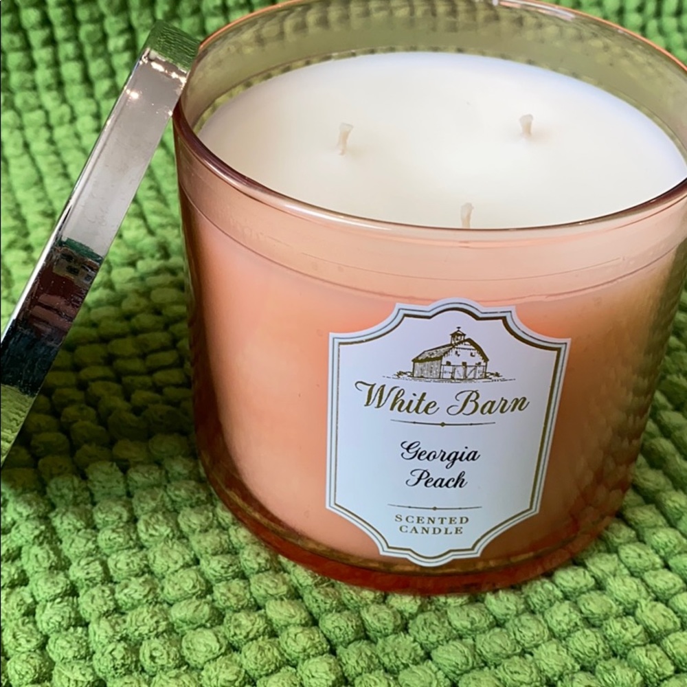 White Barn candle